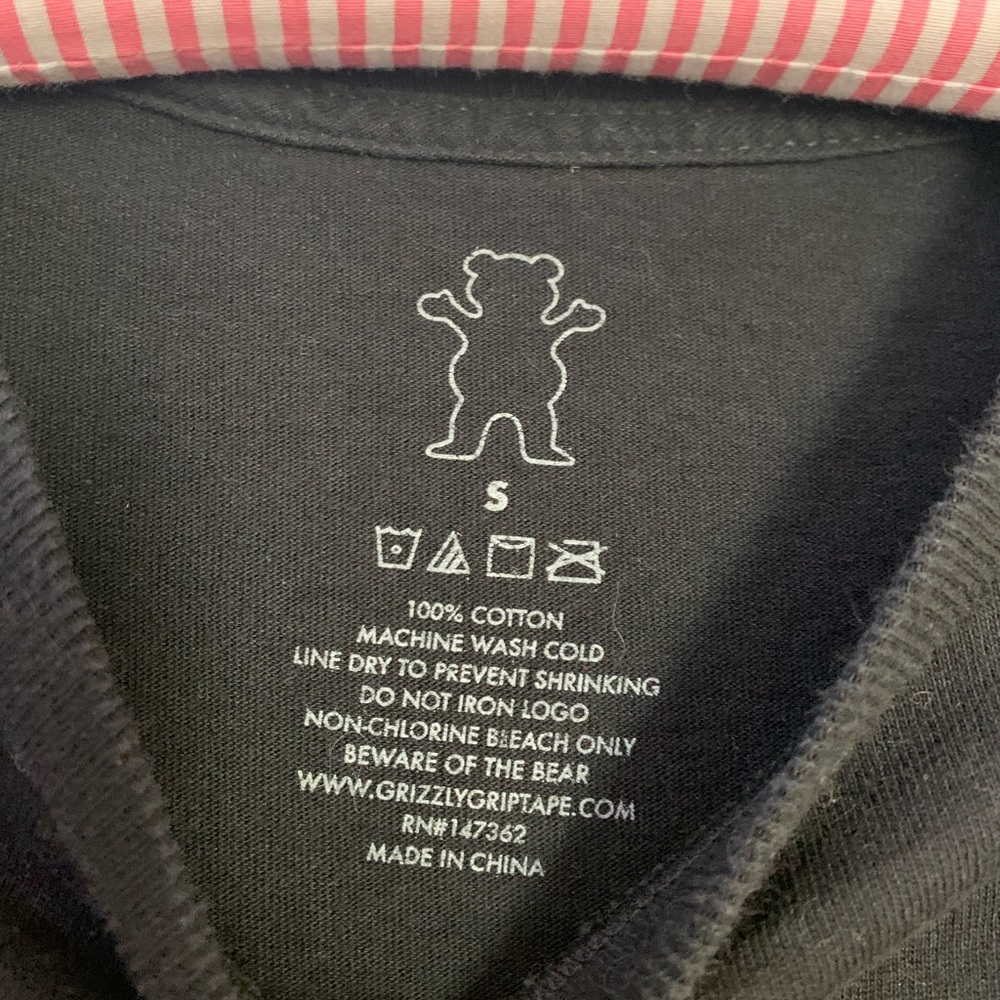 Throwback Tee - Picture 2 of 2